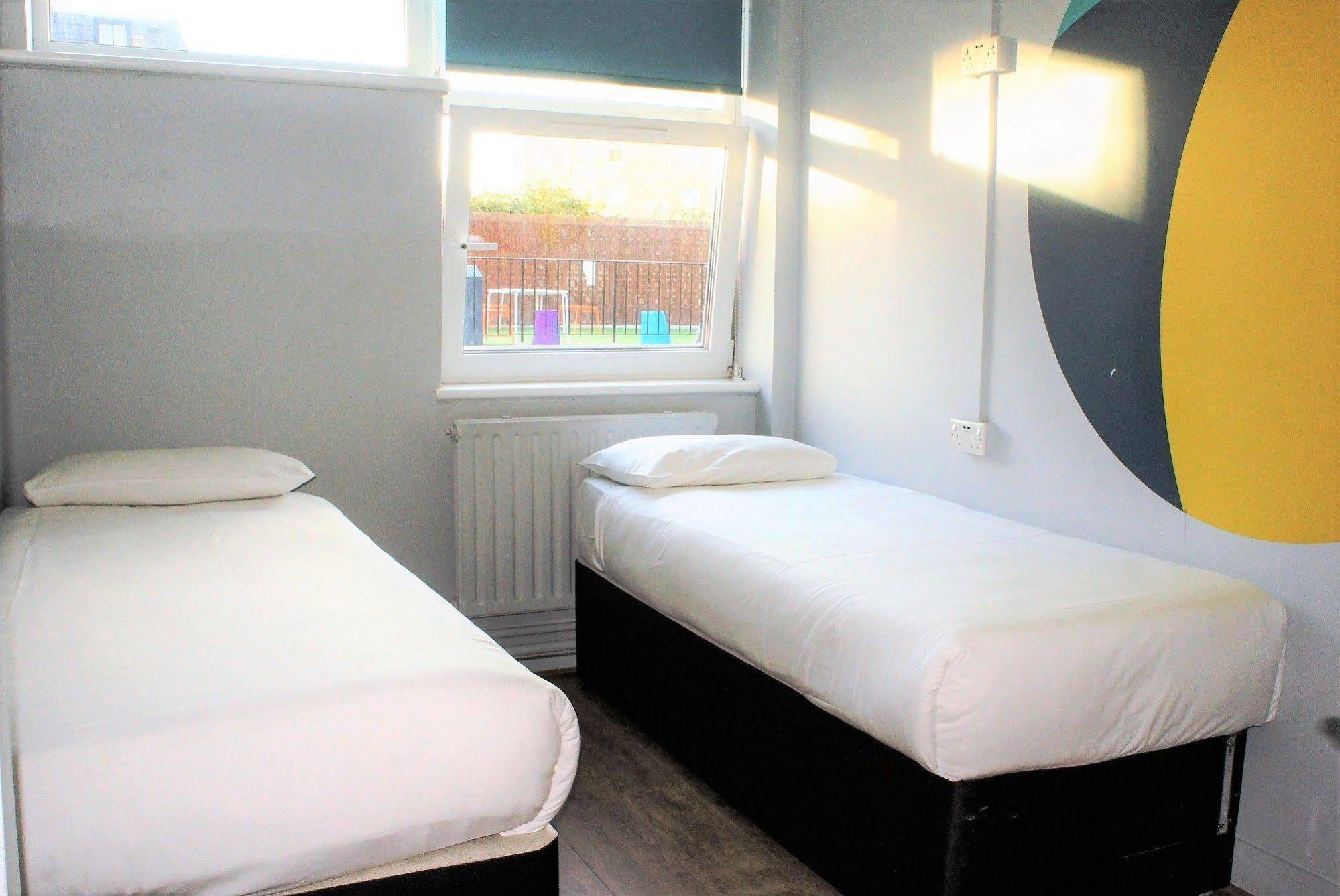 Via Limehouse Hostel Londra Exterior foto